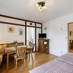 Stremlow Appartement *