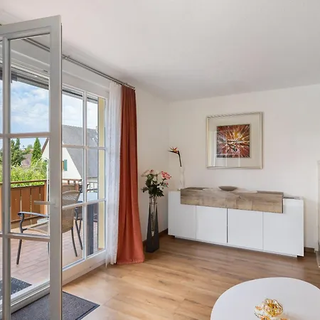 Stremlow Apartment
