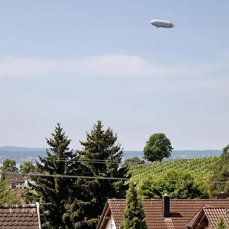 Stremlow Meersburg